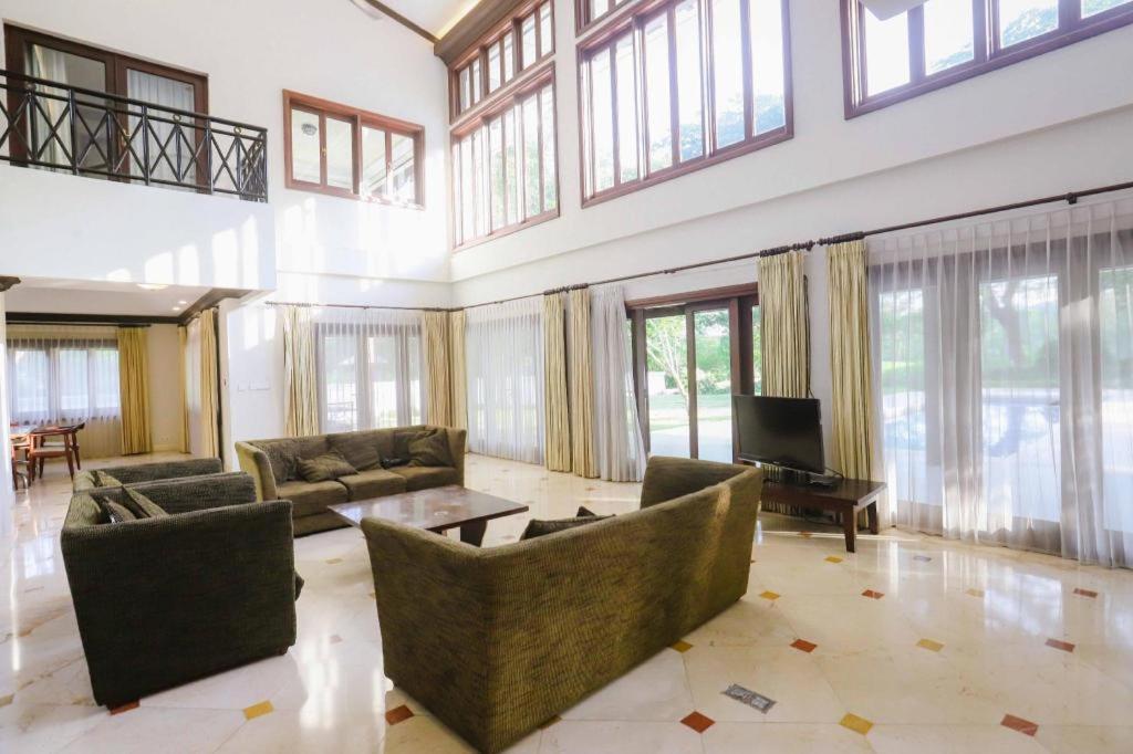 Taman Dayu Golf Club And Resort Prigen Dış mekan fotoğraf